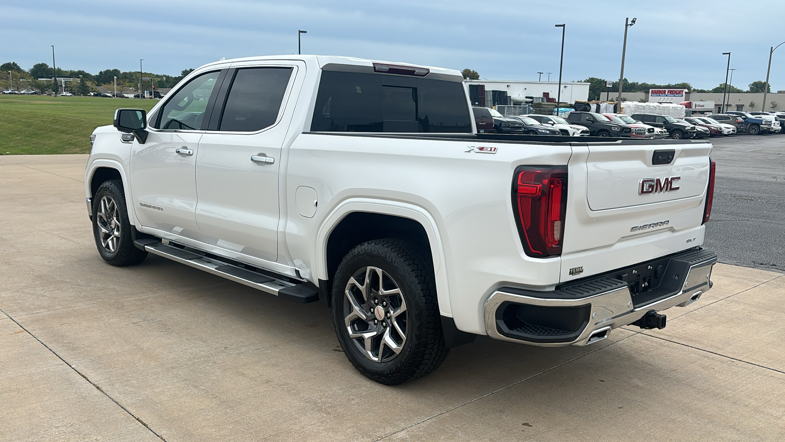 2025 GMC Sierra 1500 SLT 6