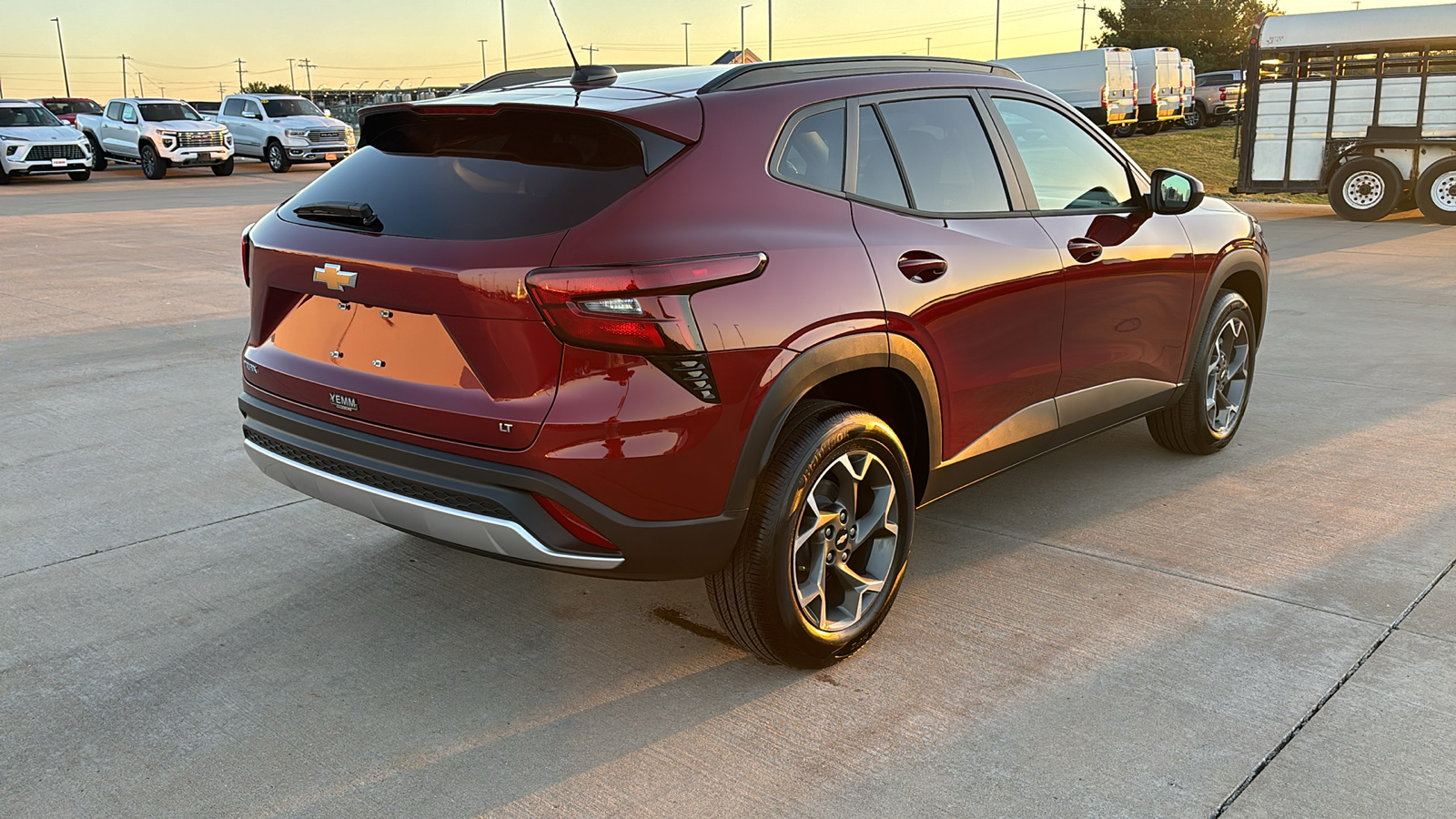 2025 Chevrolet Trax LT 8