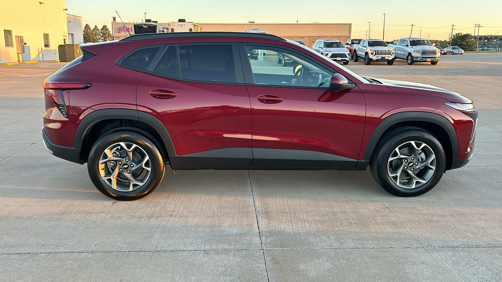 2025 Chevrolet Trax LT 9