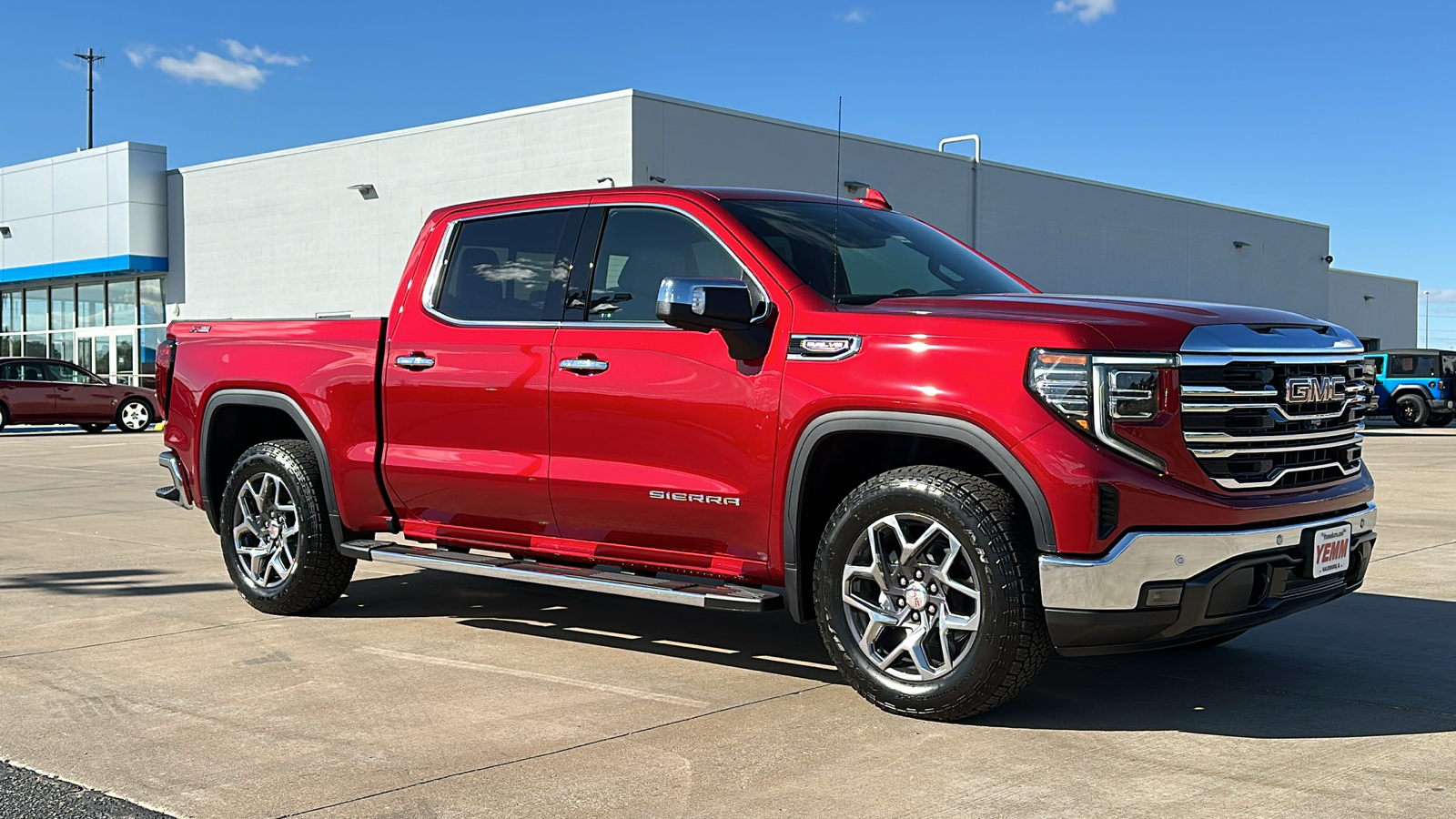 2025 GMC Sierra 1500 SLT 1