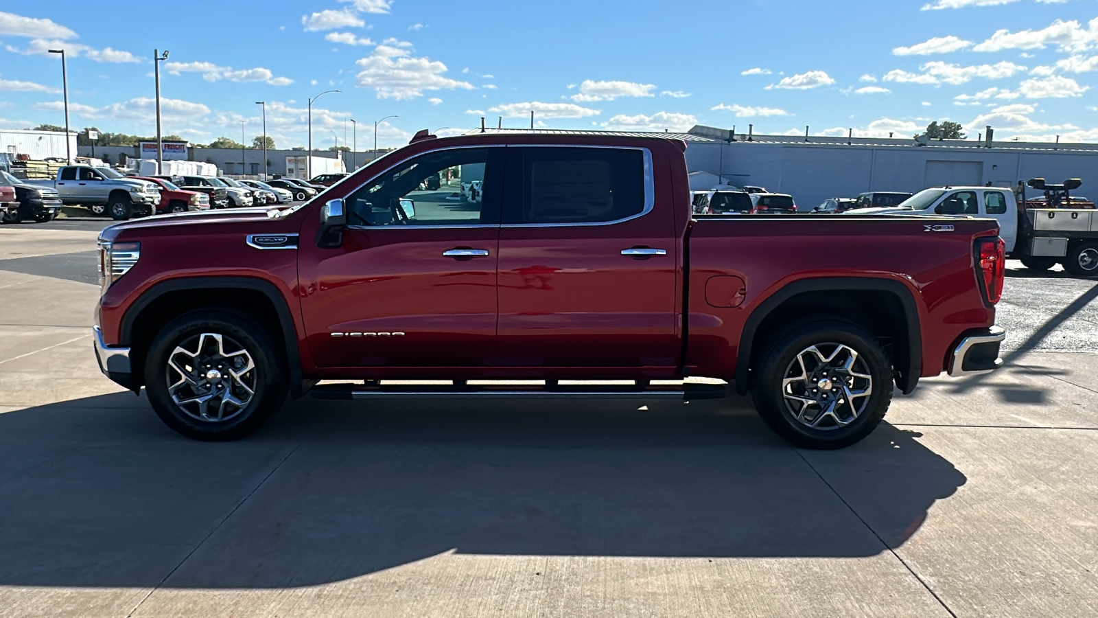 2025 GMC Sierra 1500 SLT 5