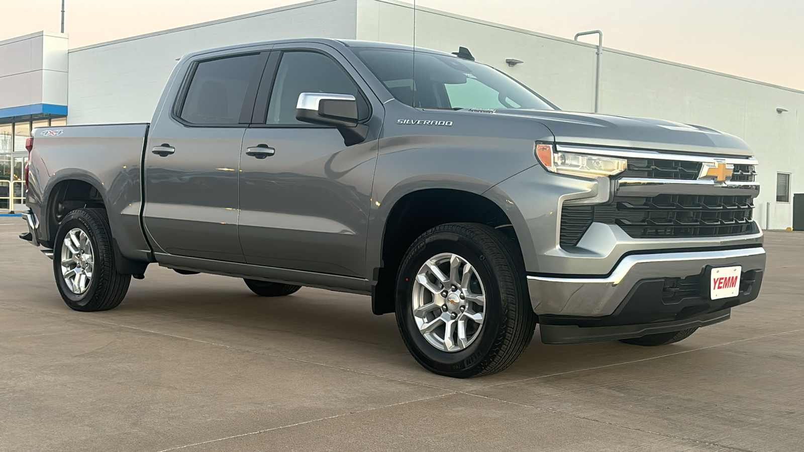 2025 Chevrolet Silverado 1500 LT 1