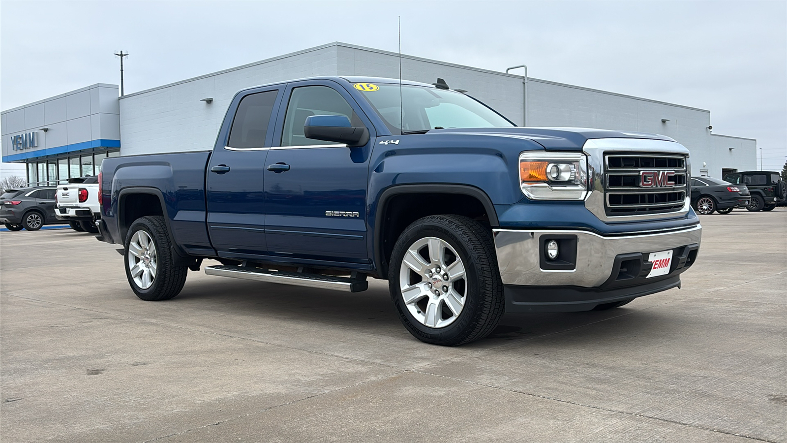 2015 GMC Sierra 1500 SLE 2