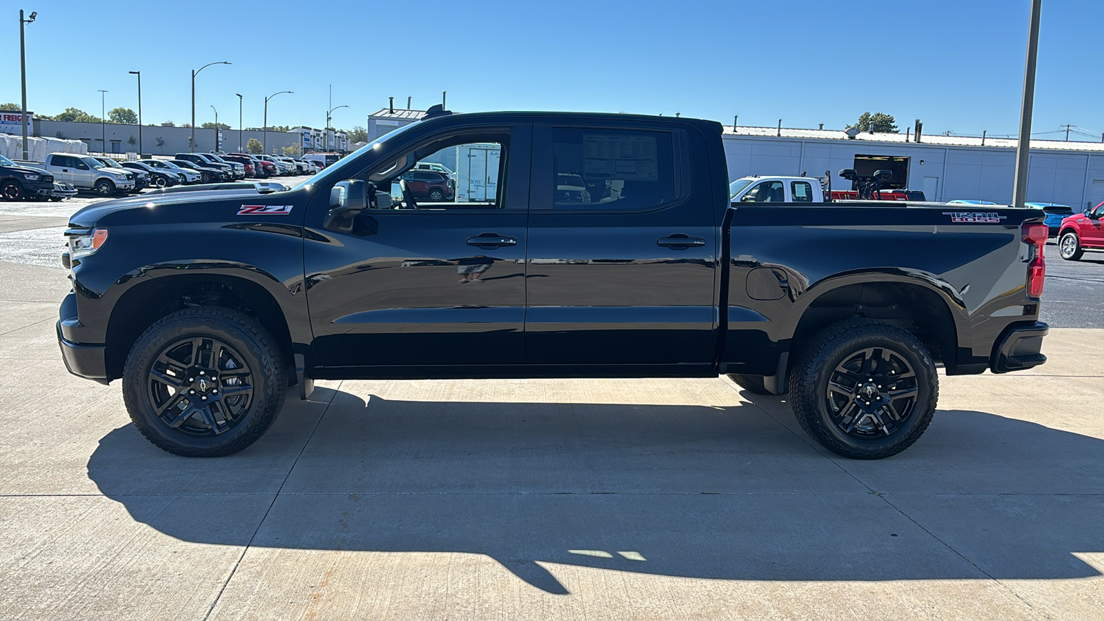 2025 Chevrolet Silverado 1500 LT Trail Boss 5