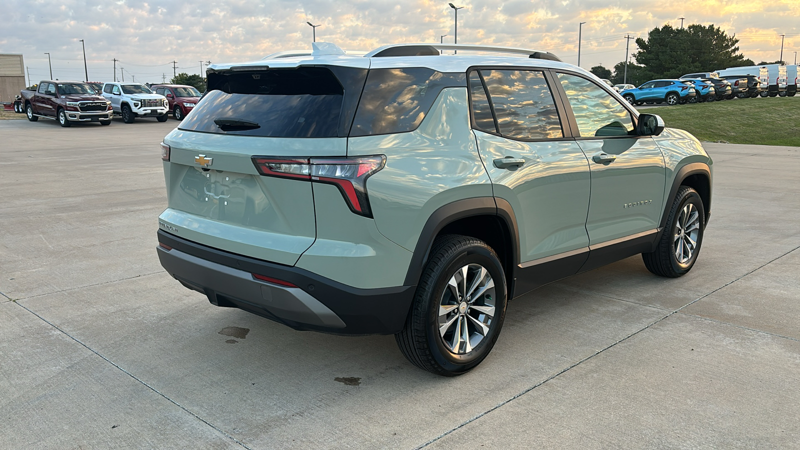 2025 Chevrolet Equinox  8