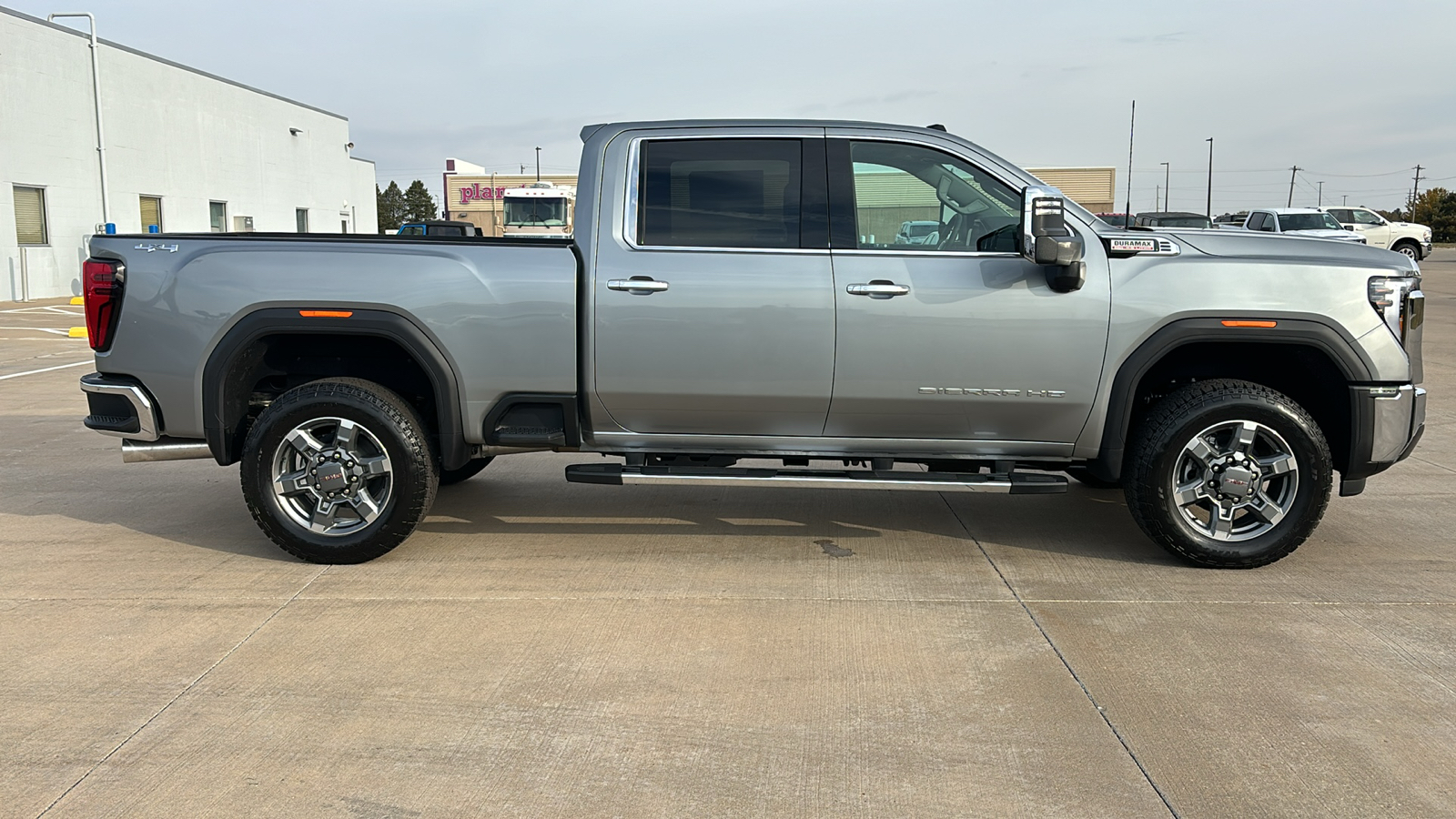 2025 GMC Sierra 2500HD SLT 9