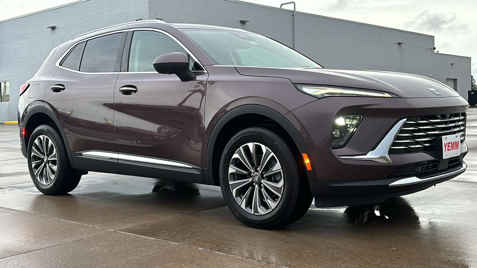 2025 Buick Envision Preferred 1