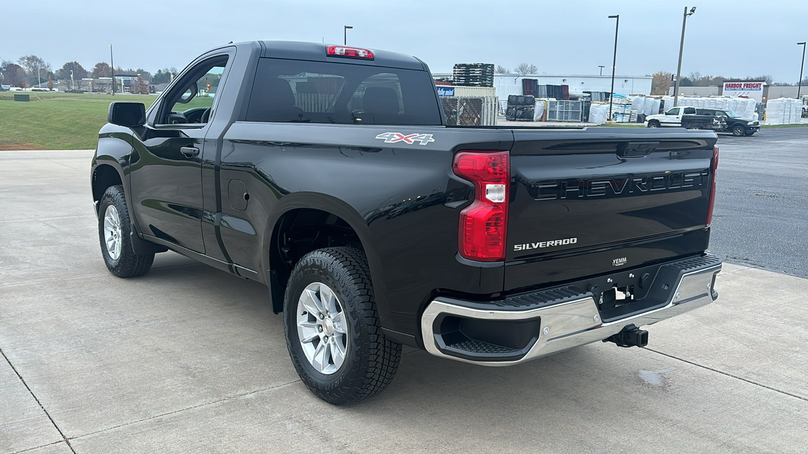 2025 Chevrolet Silverado 1500 WT 7