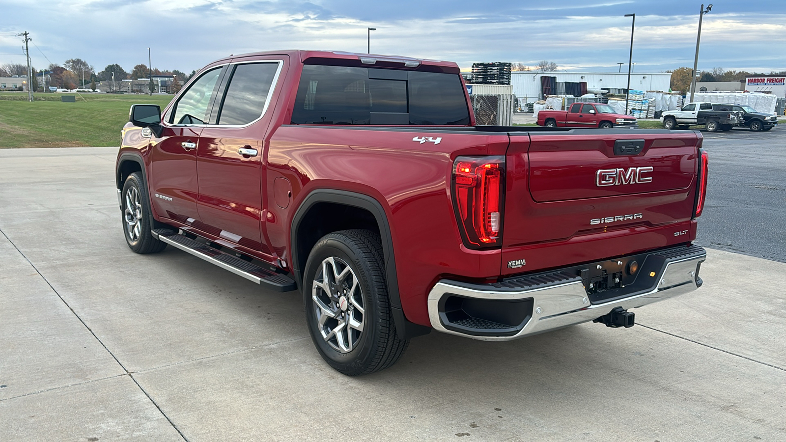 2025 GMC Sierra 1500 SLT 6