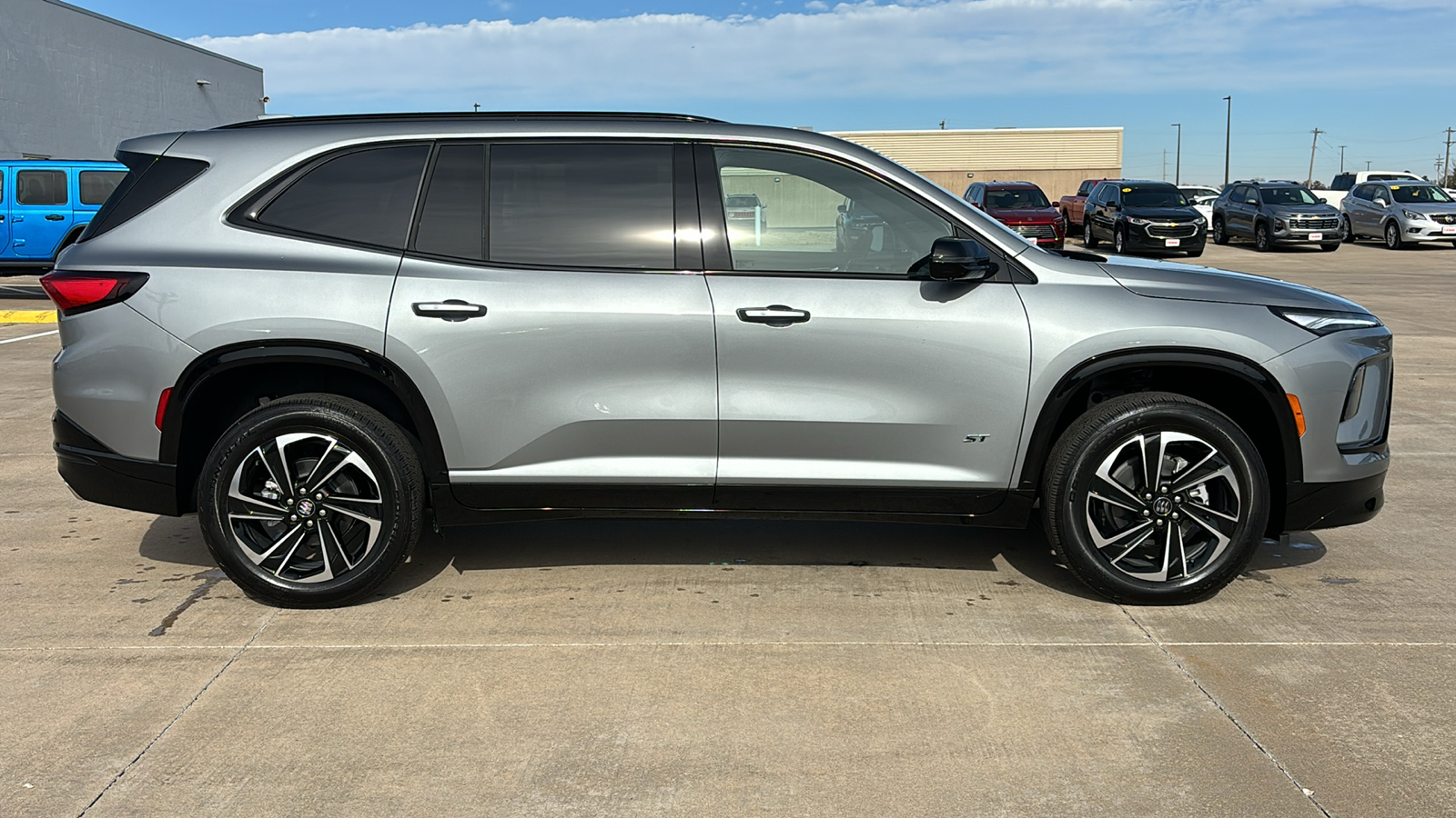 2025 Buick Enclave Sport Touring 9