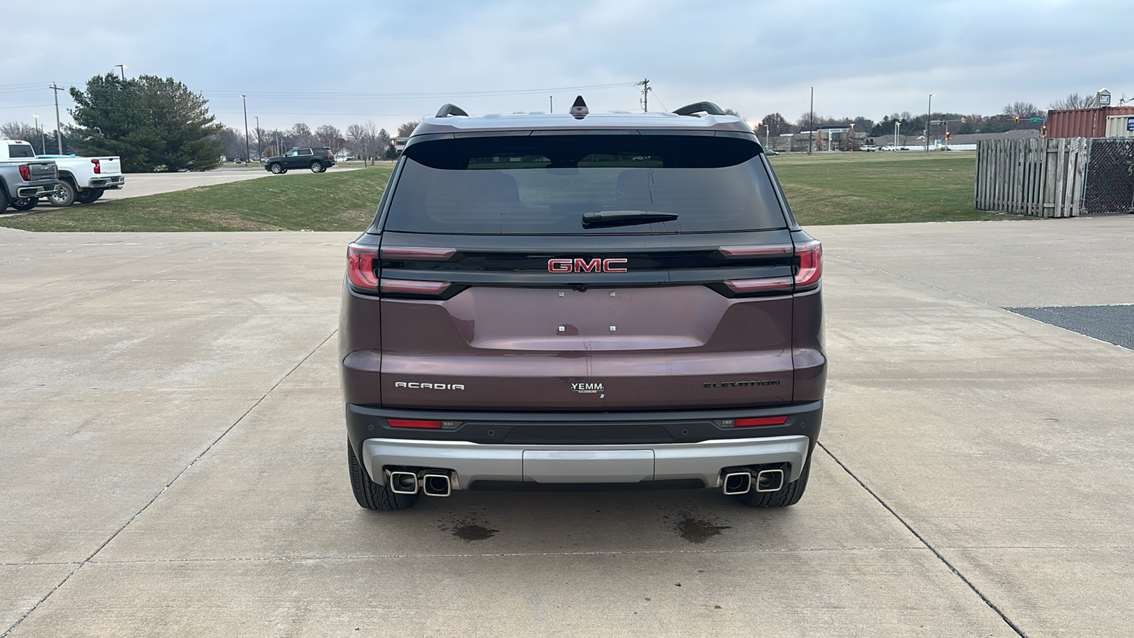 2025 GMC Acadia Elevation 7