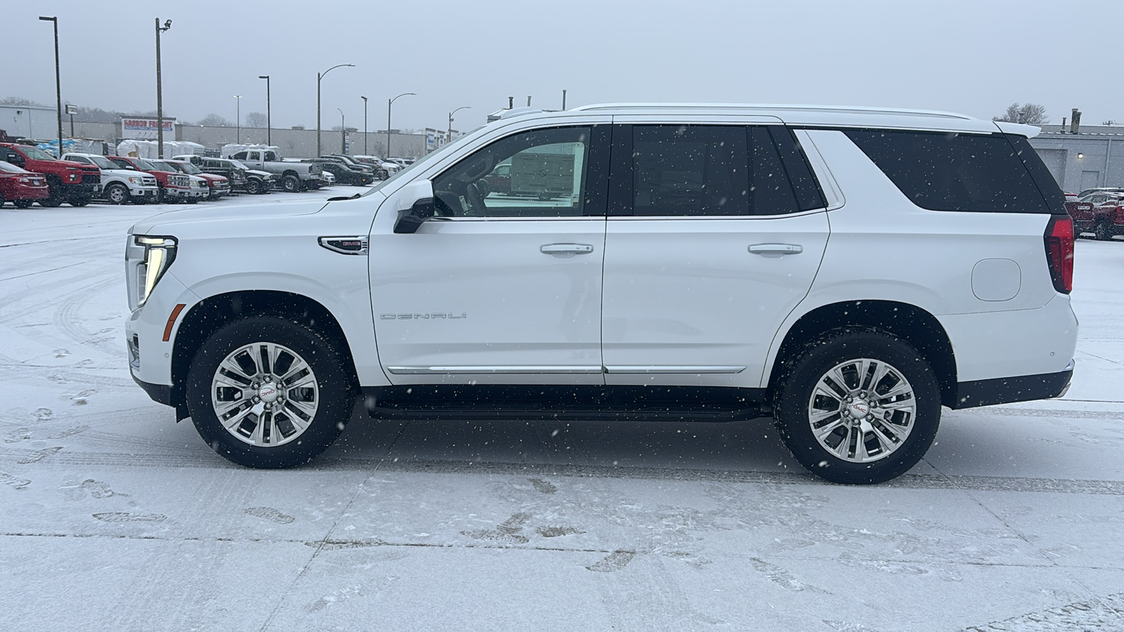 2025 GMC Yukon Denali 5