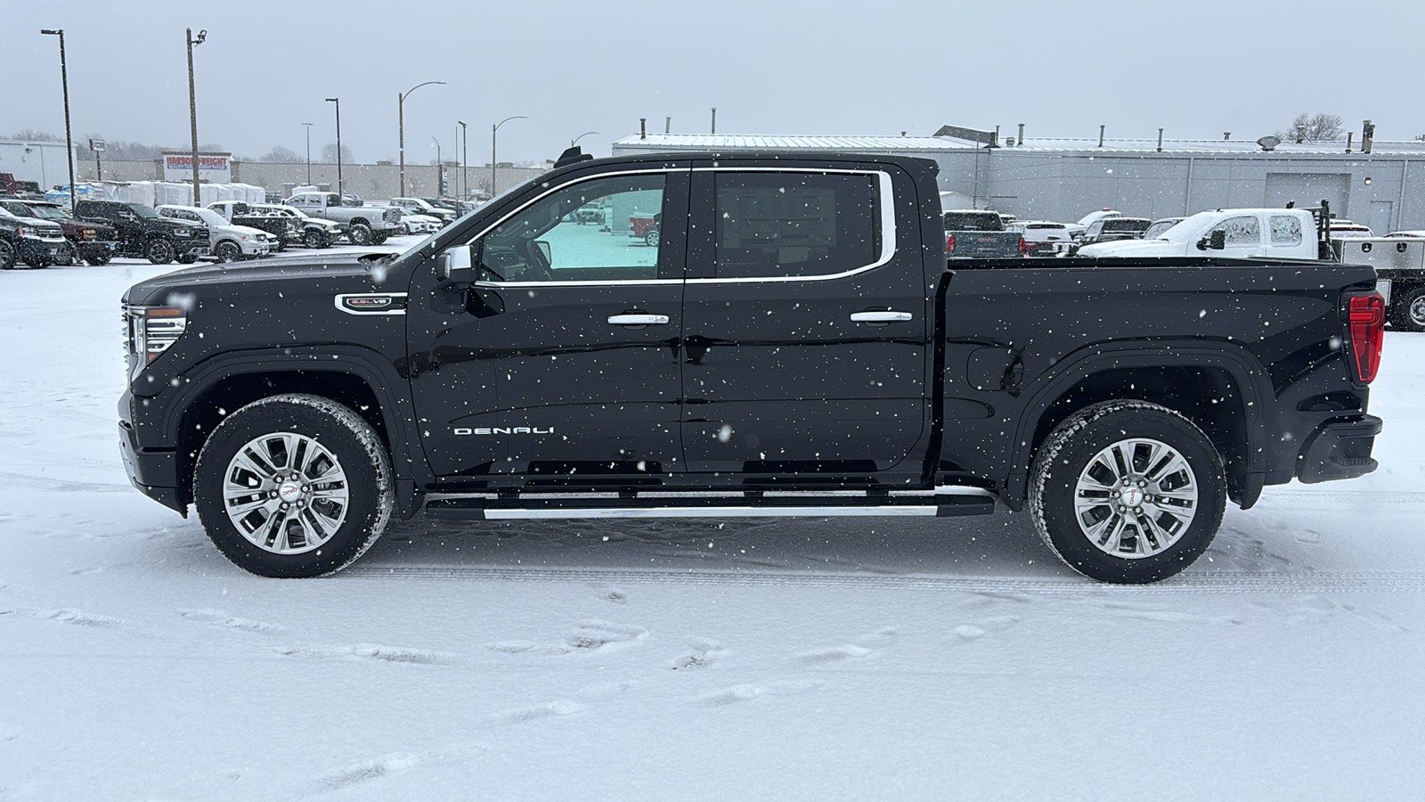 2025 GMC Sierra 1500 Denali 6