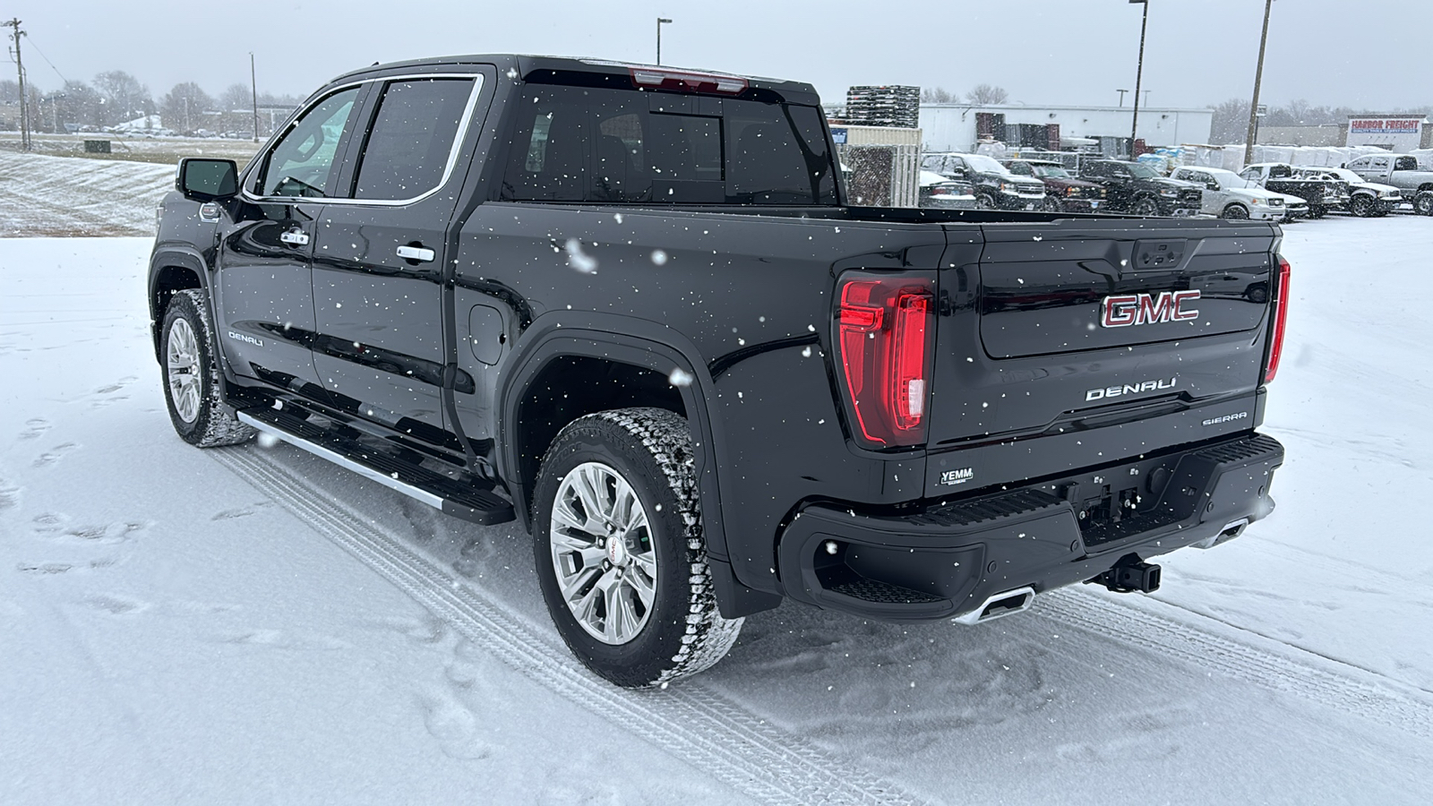 2025 GMC Sierra 1500 Denali 7