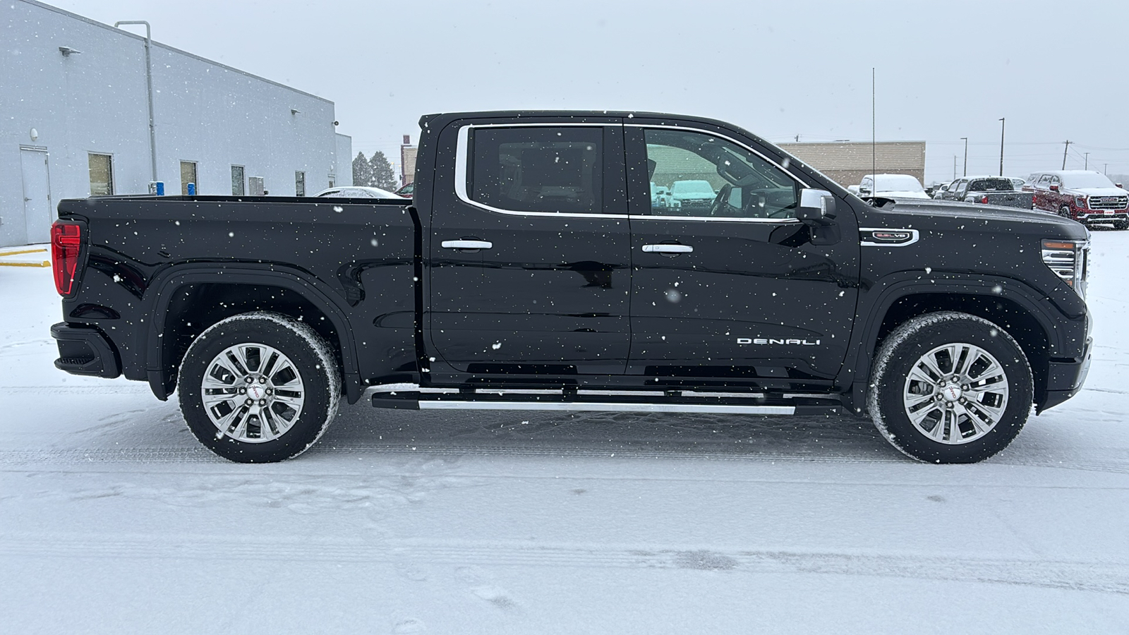 2025 GMC Sierra 1500 Denali 10