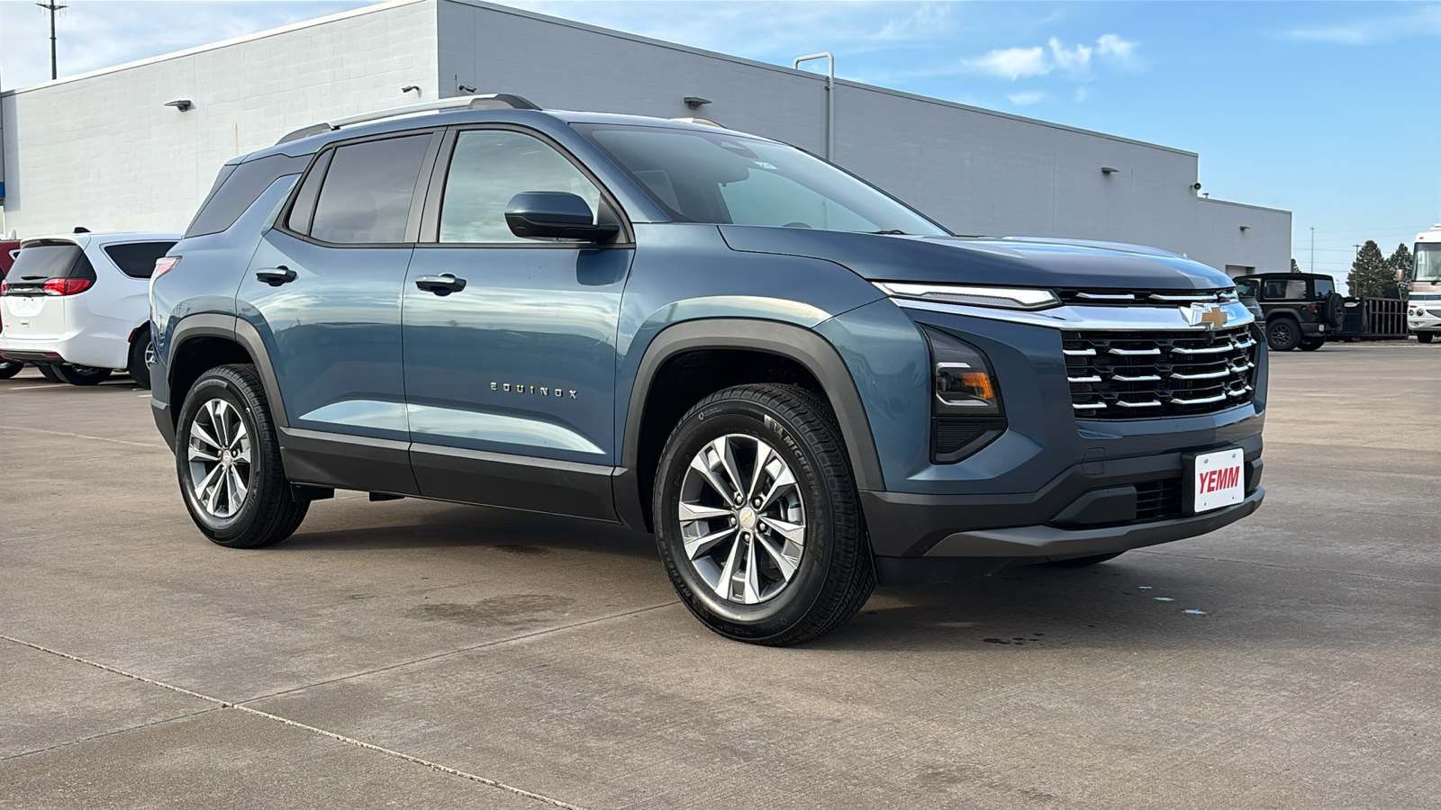 2025 Chevrolet Equinox LT 3