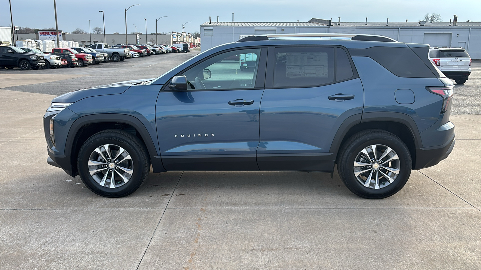 2025 Chevrolet Equinox LT 6