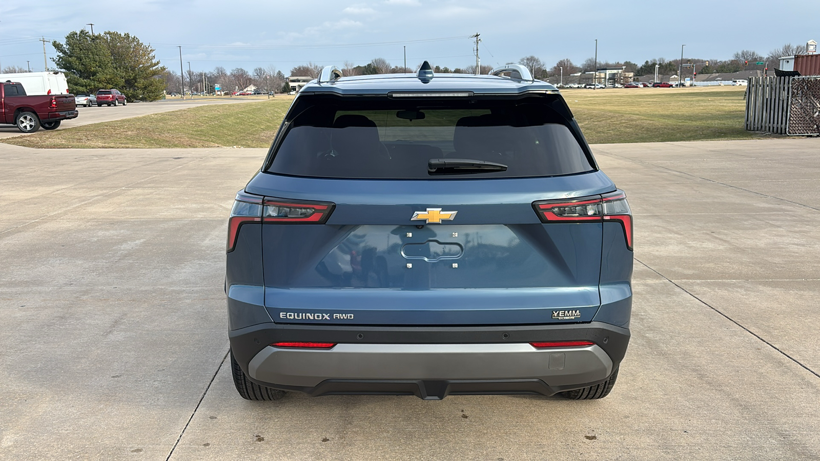 2025 Chevrolet Equinox LT 8