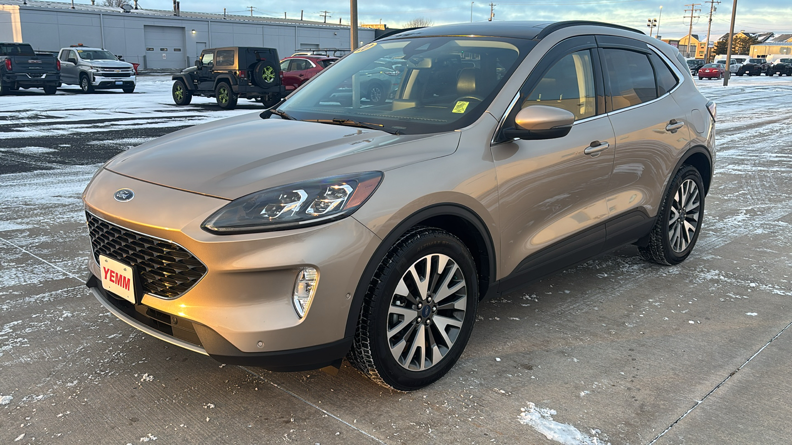 2020 Ford Escape Titanium Hybrid 4