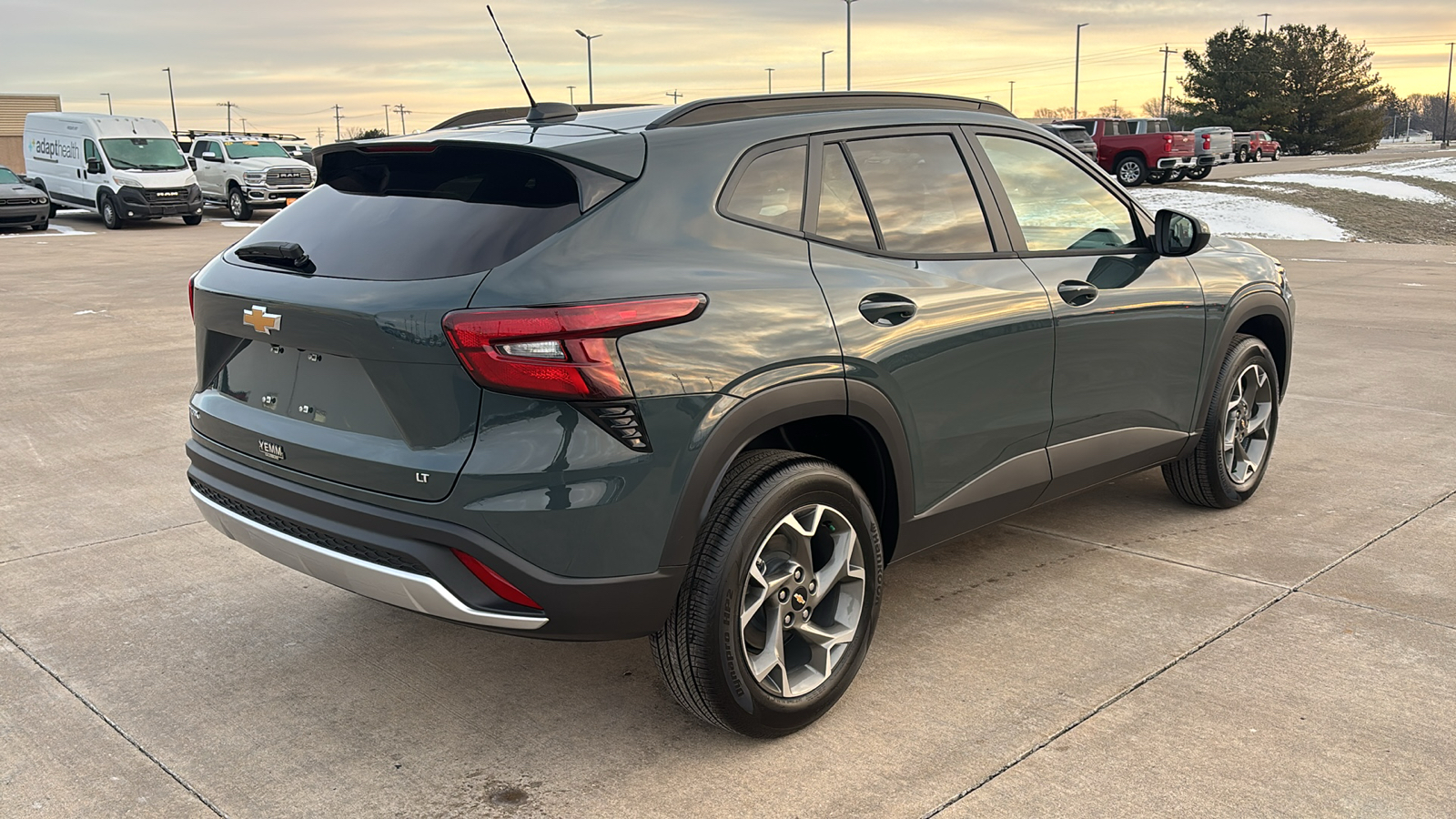 2025 Chevrolet Trax LT 8