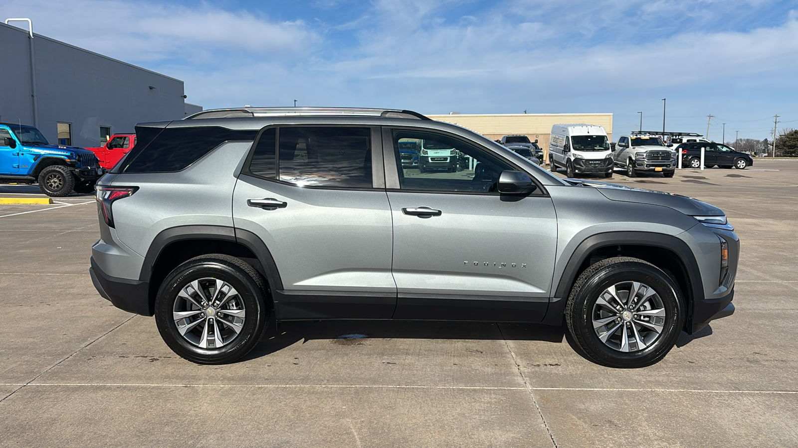 2025 Chevrolet Equinox LT 9