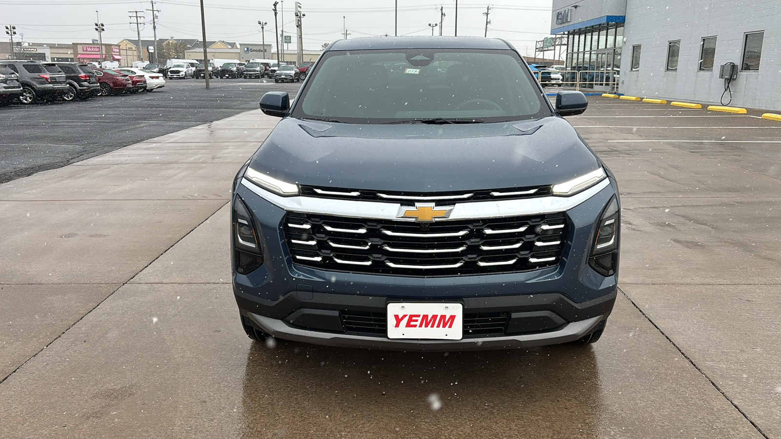 2025 Chevrolet Equinox  4