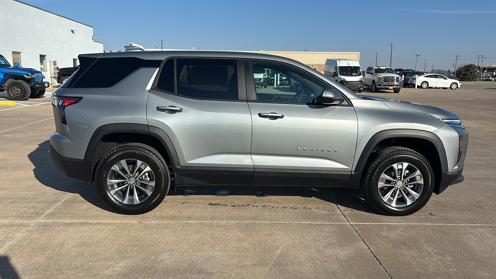 2025 Chevrolet Equinox LT 9