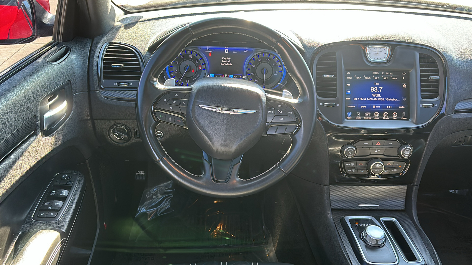 2016 Chrysler 300 S 12