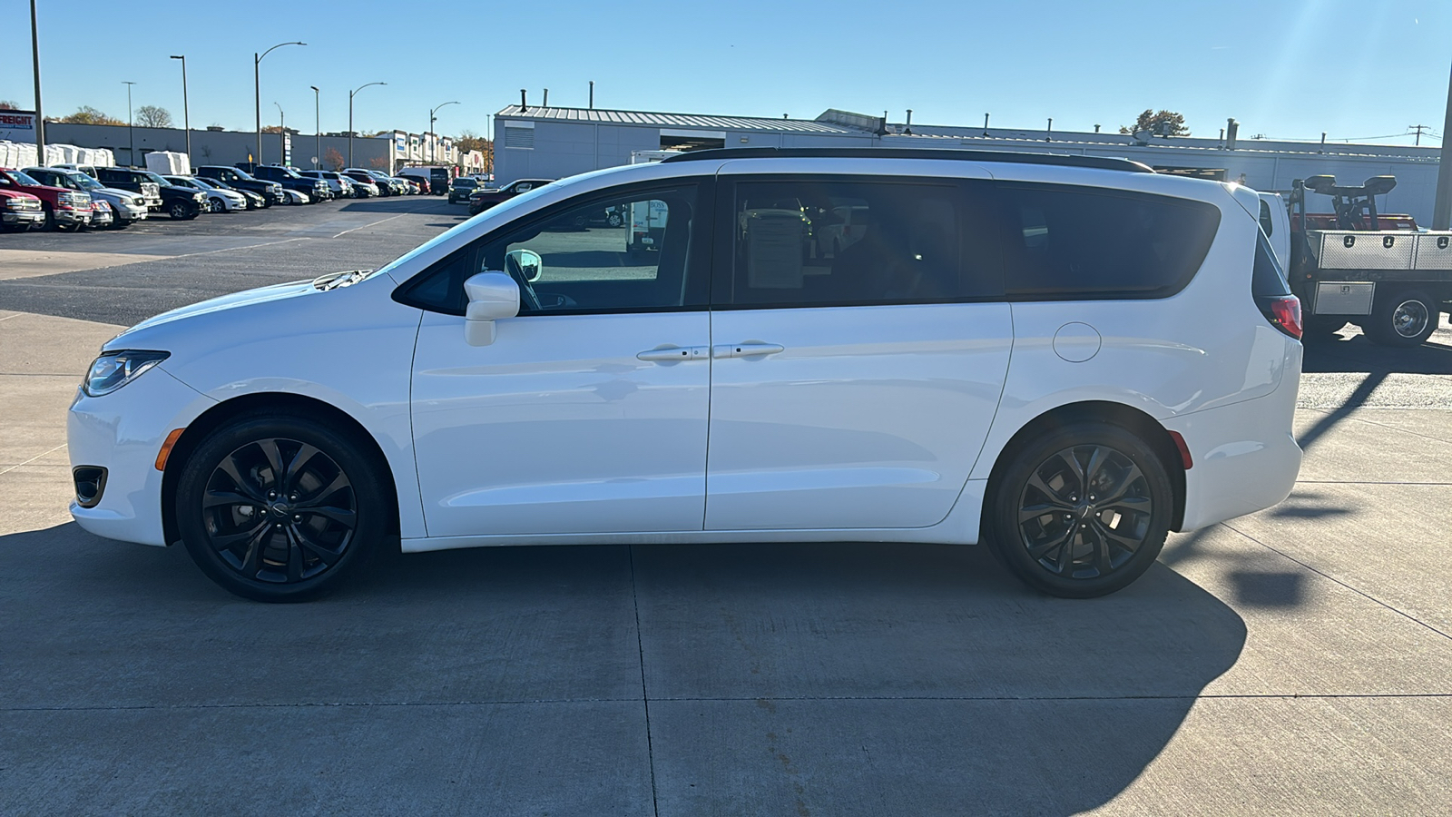 2020 Chrysler Pacifica Touring L 5