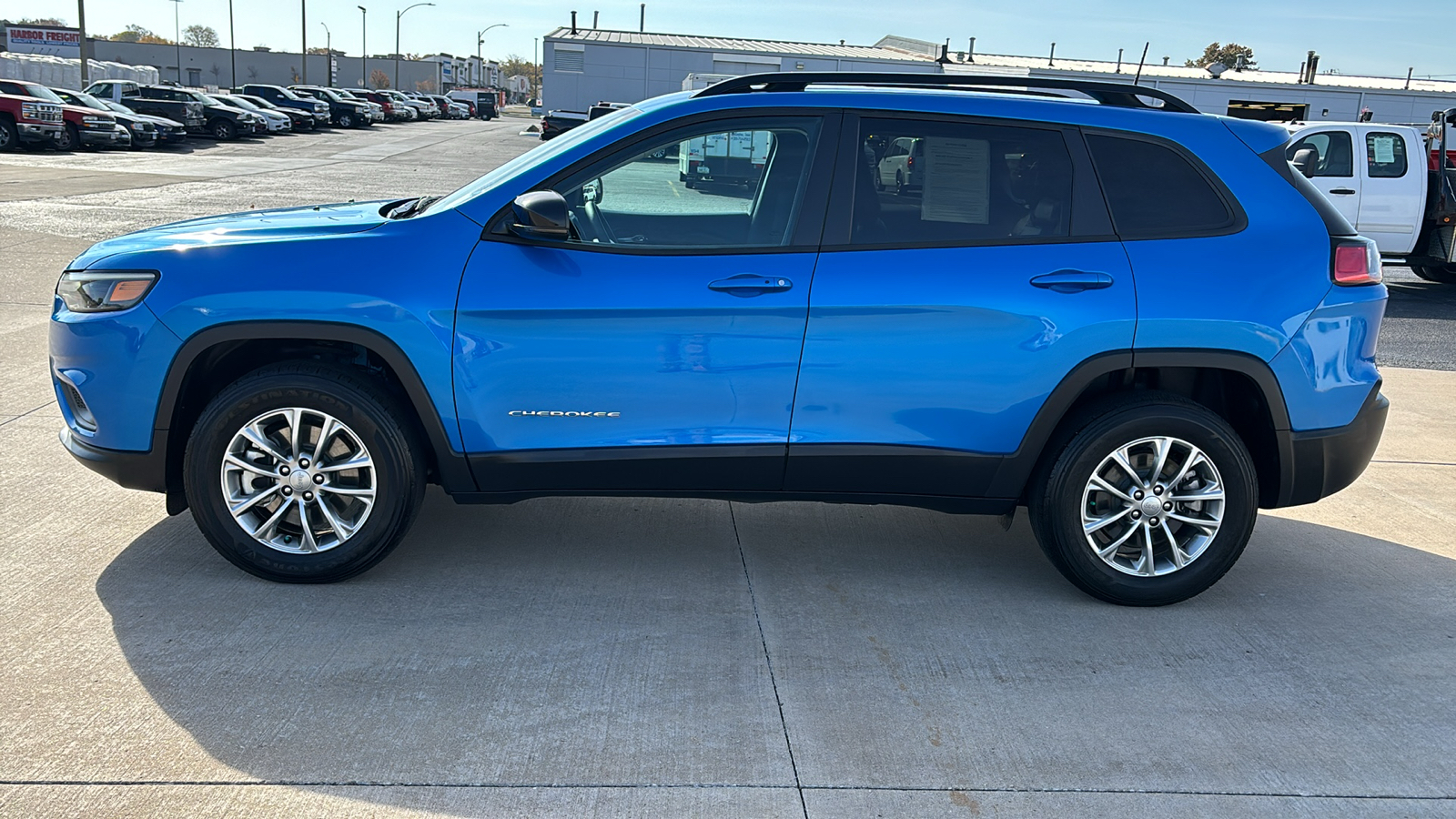 2022 Jeep Cherokee Latitude Lux 5