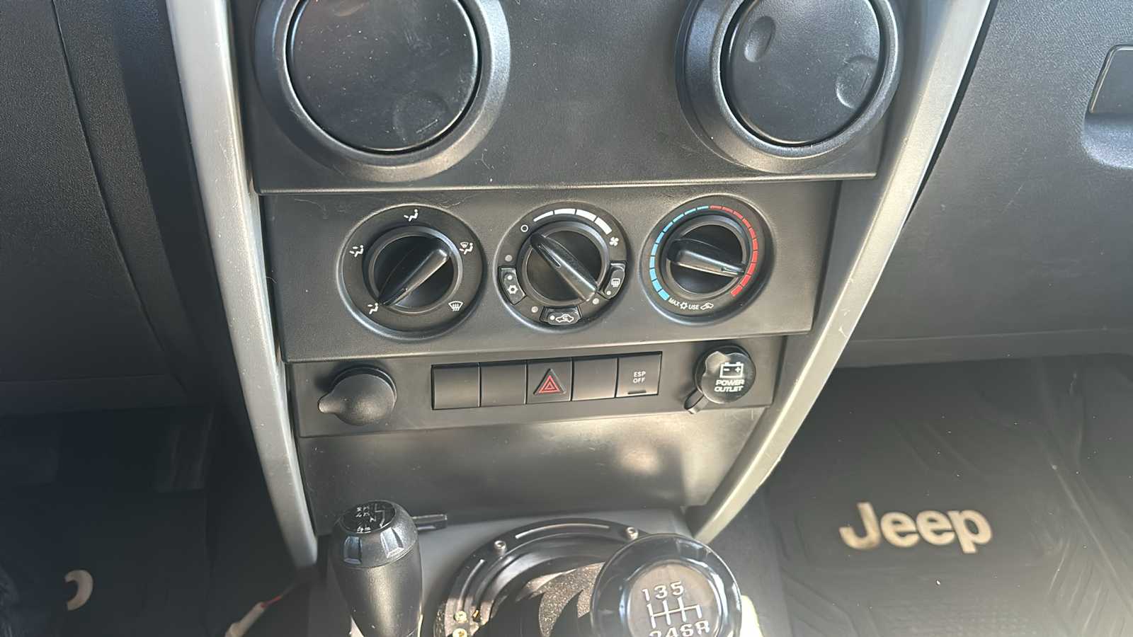 2008 Jeep Wrangler X 13