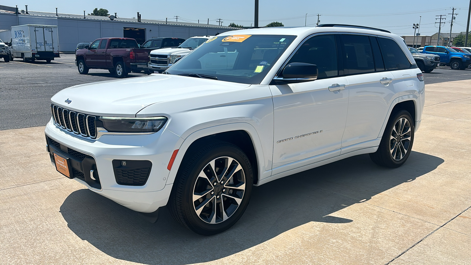 2023 Jeep Grand Cherokee Overland 4