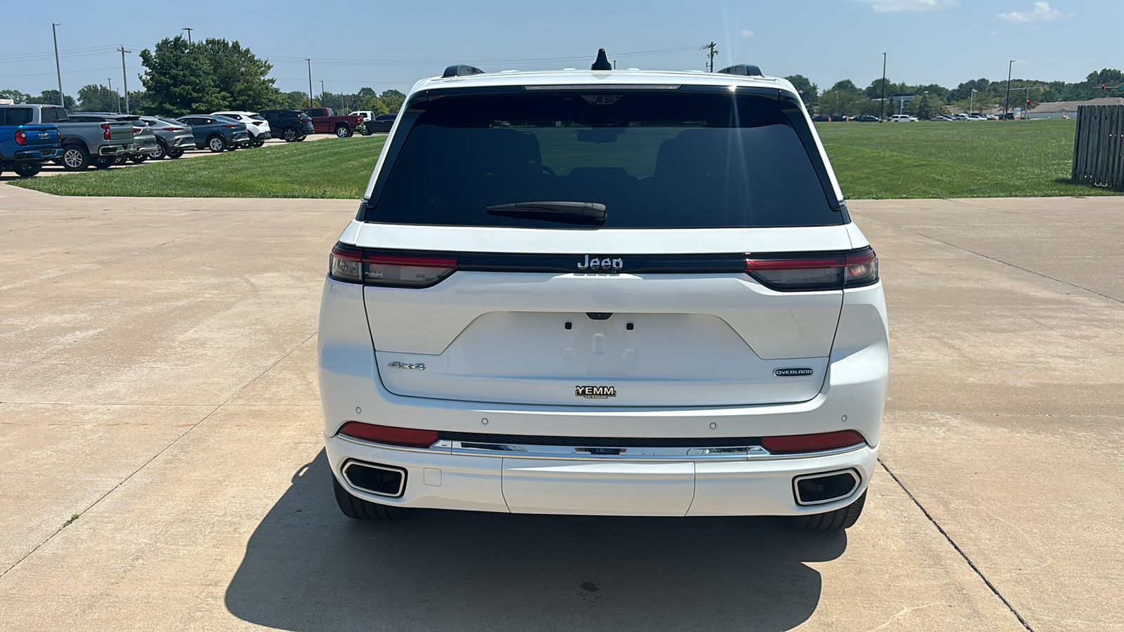 2023 Jeep Grand Cherokee Overland 7