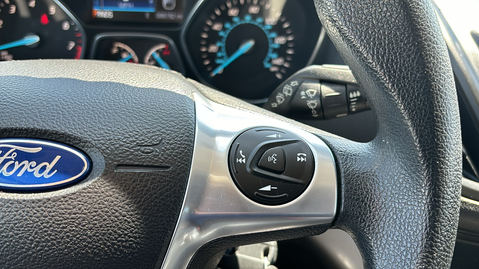 2016 Ford Escape SE 15