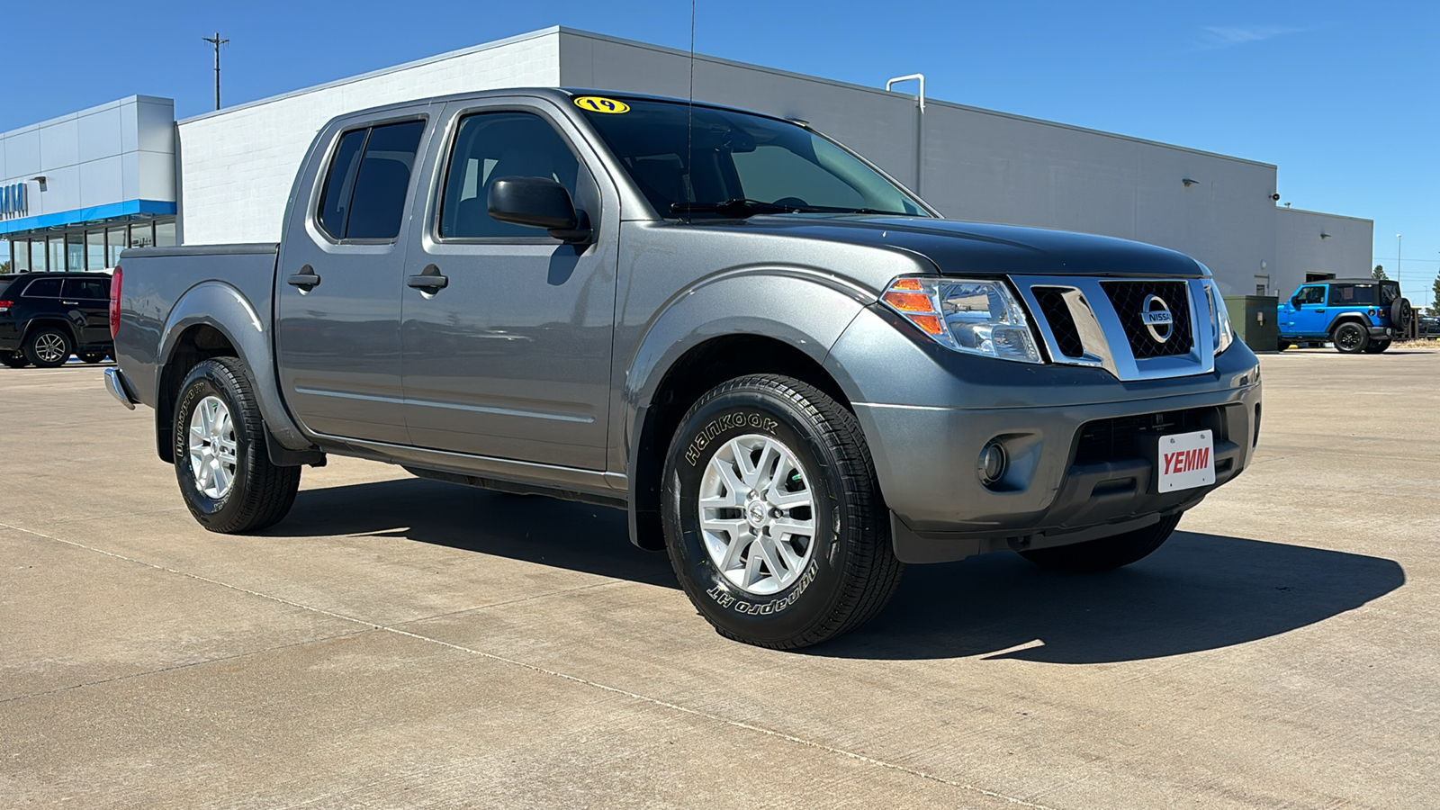 2019 Nissan Frontier SV 2