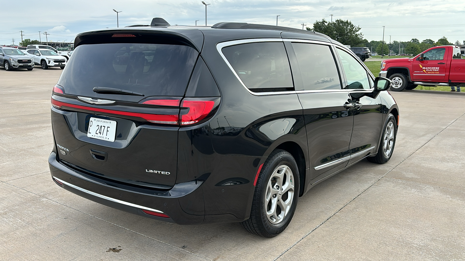 2022 Chrysler Pacifica Limited 8