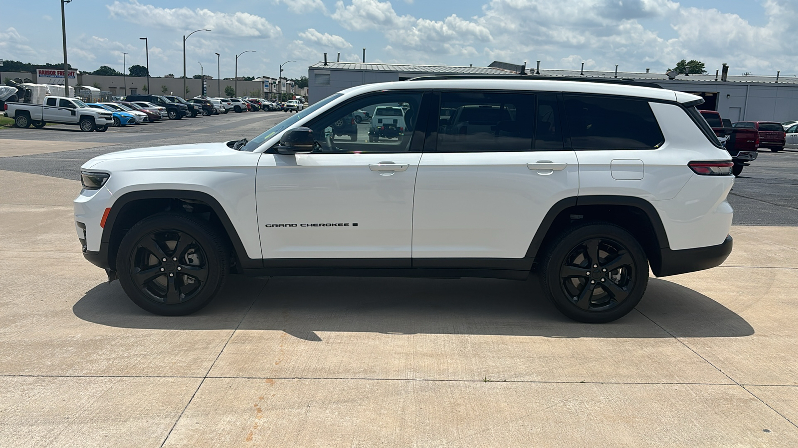 2023 Jeep Grand Cherokee L Altitude 5