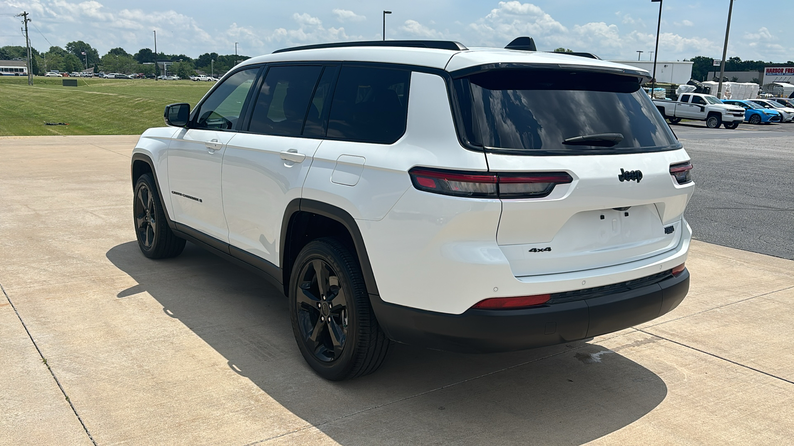 2023 Jeep Grand Cherokee L Altitude 6