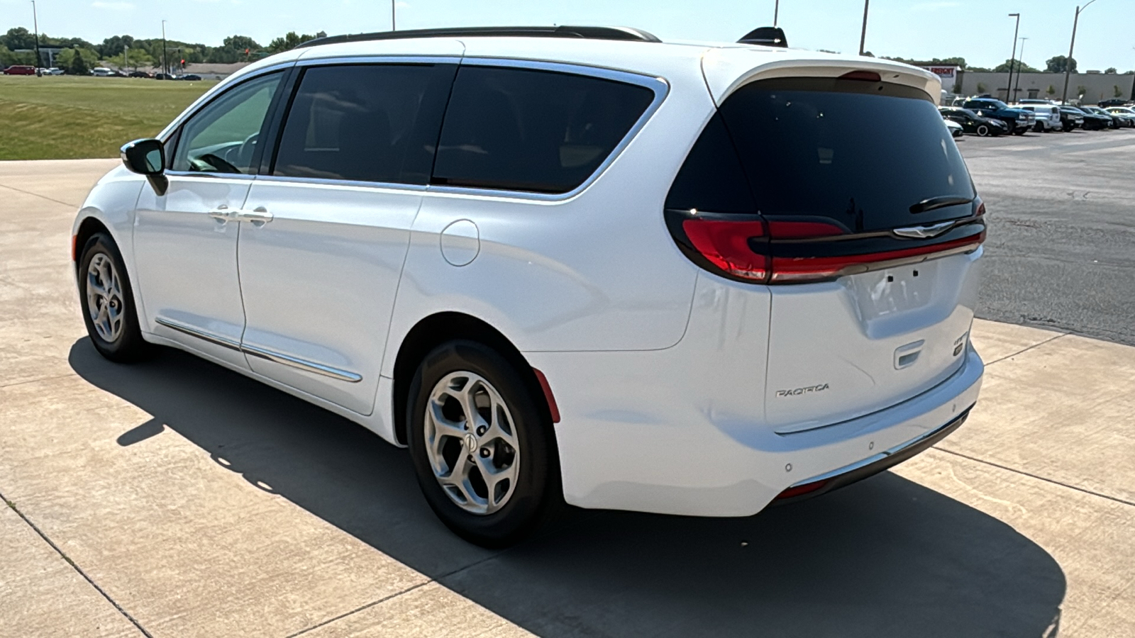 2023 Chrysler Pacifica Limited 6