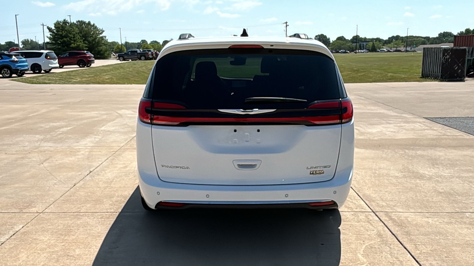 2023 Chrysler Pacifica Limited 7