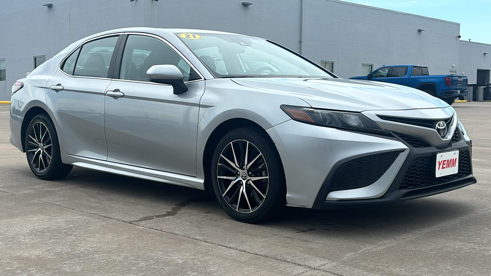 2021 Toyota Camry SE 1