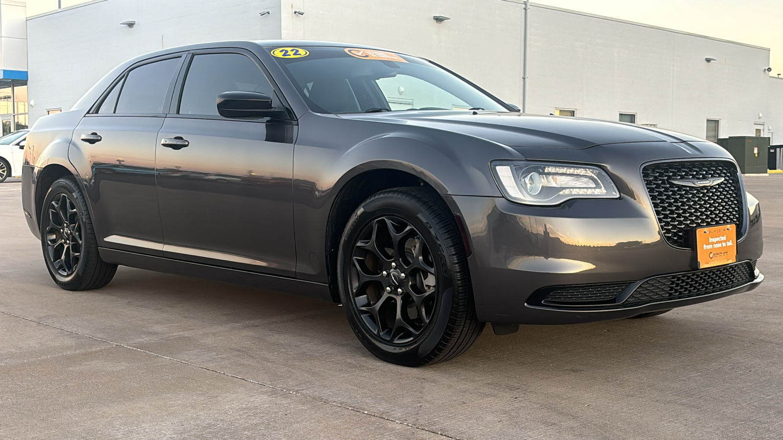 2022 Chrysler 300 Touring 1