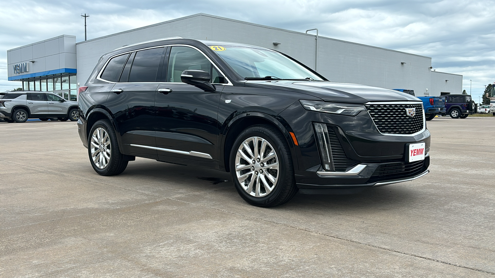 2021 Cadillac XT6 Premium Luxury 2