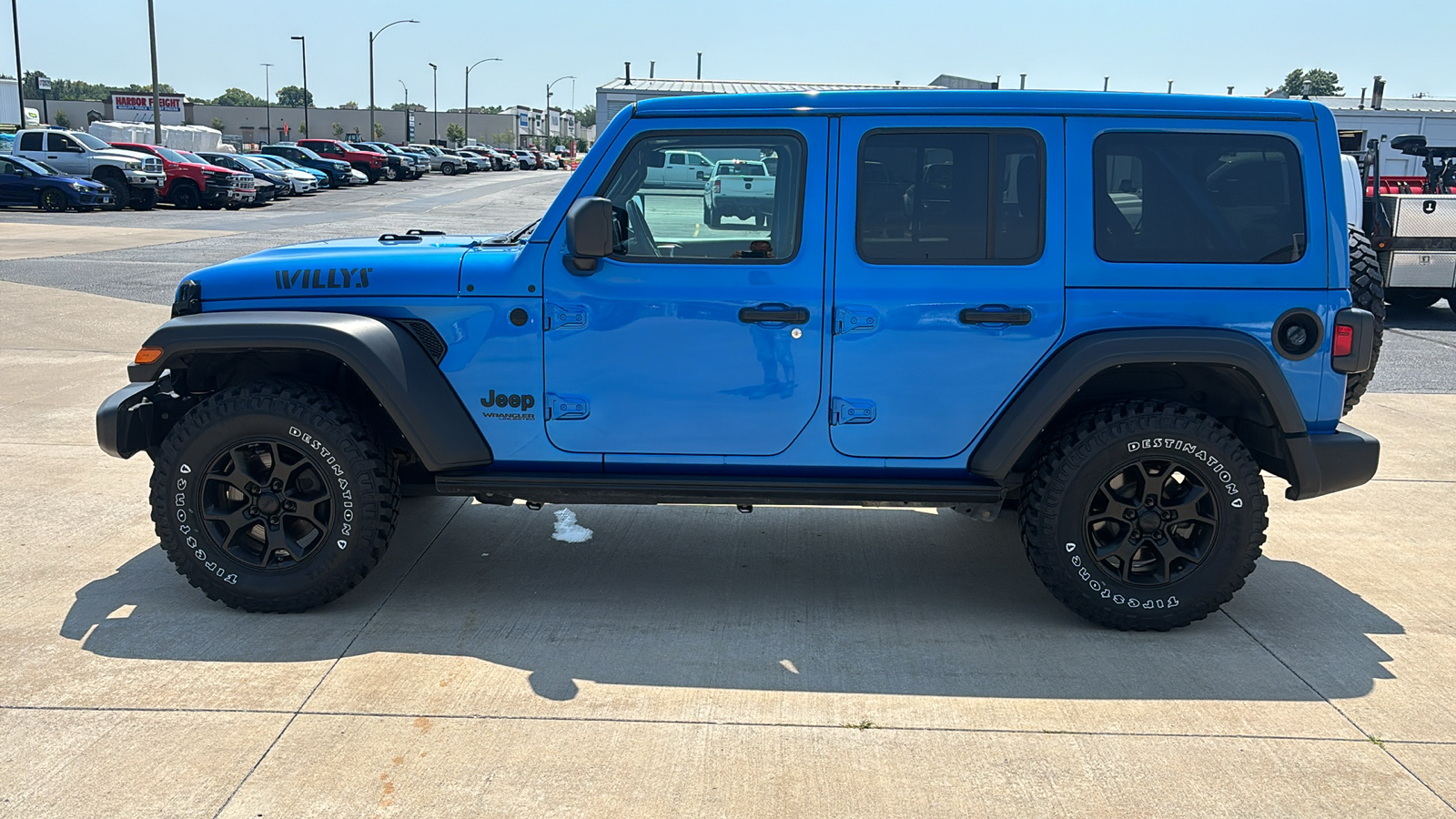 2021 Jeep Wrangler Unlimited Willys 17