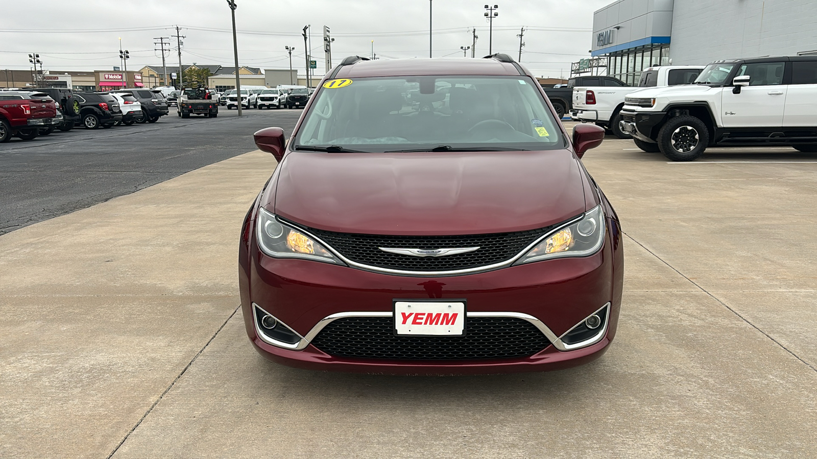 2017 Chrysler Pacifica Touring L 3