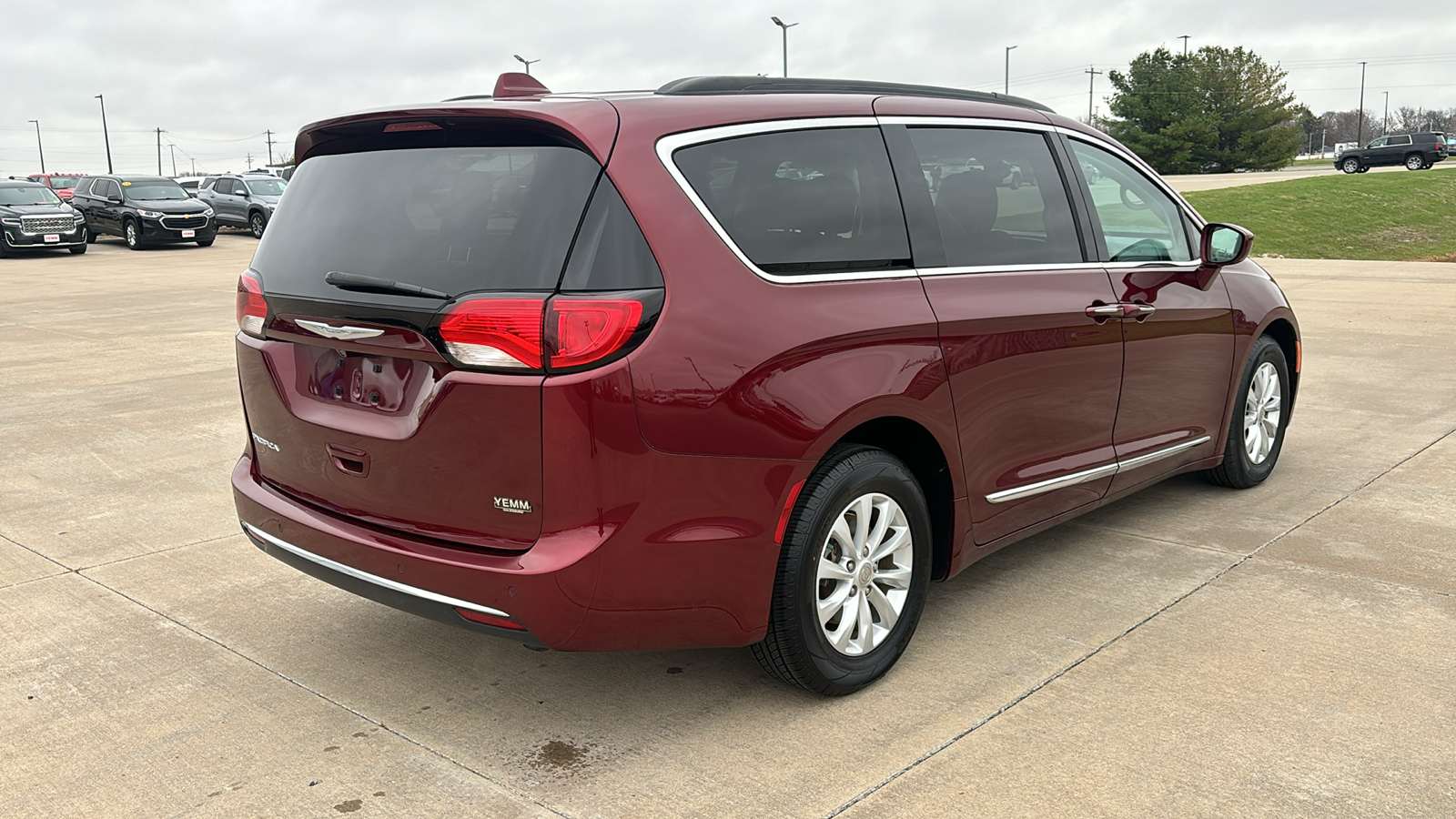 2017 Chrysler Pacifica Touring L 8