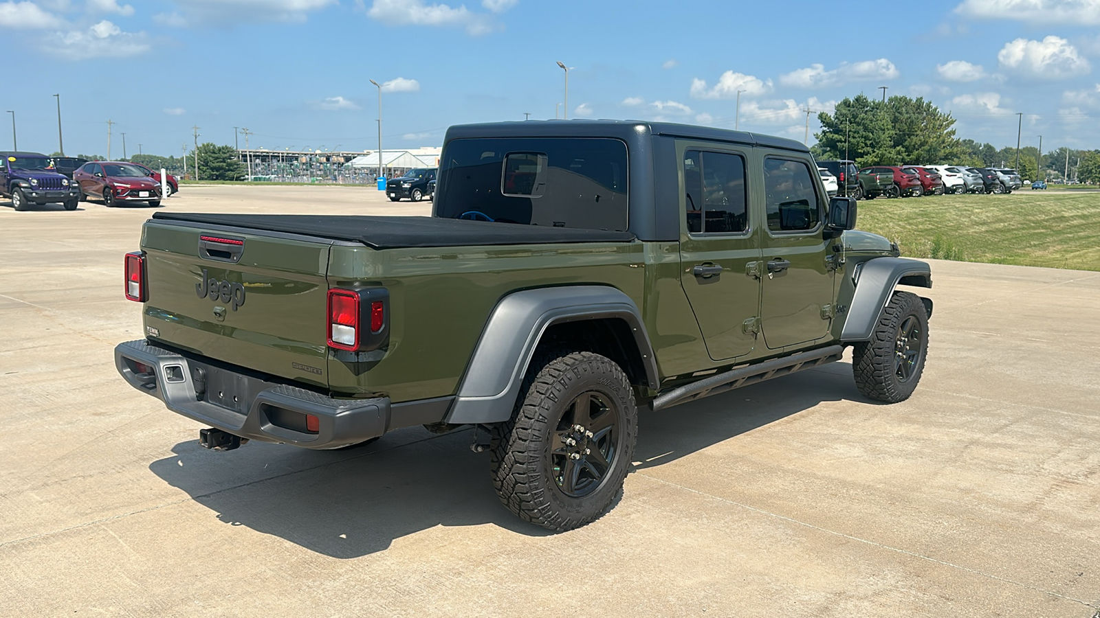 2021 Jeep Gladiator Sport 8