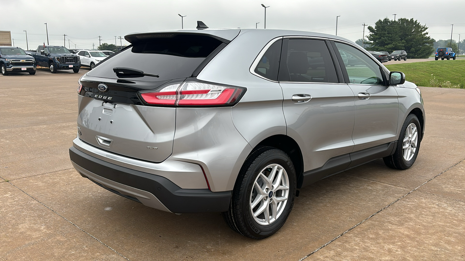 2022 Ford Edge SEL 8