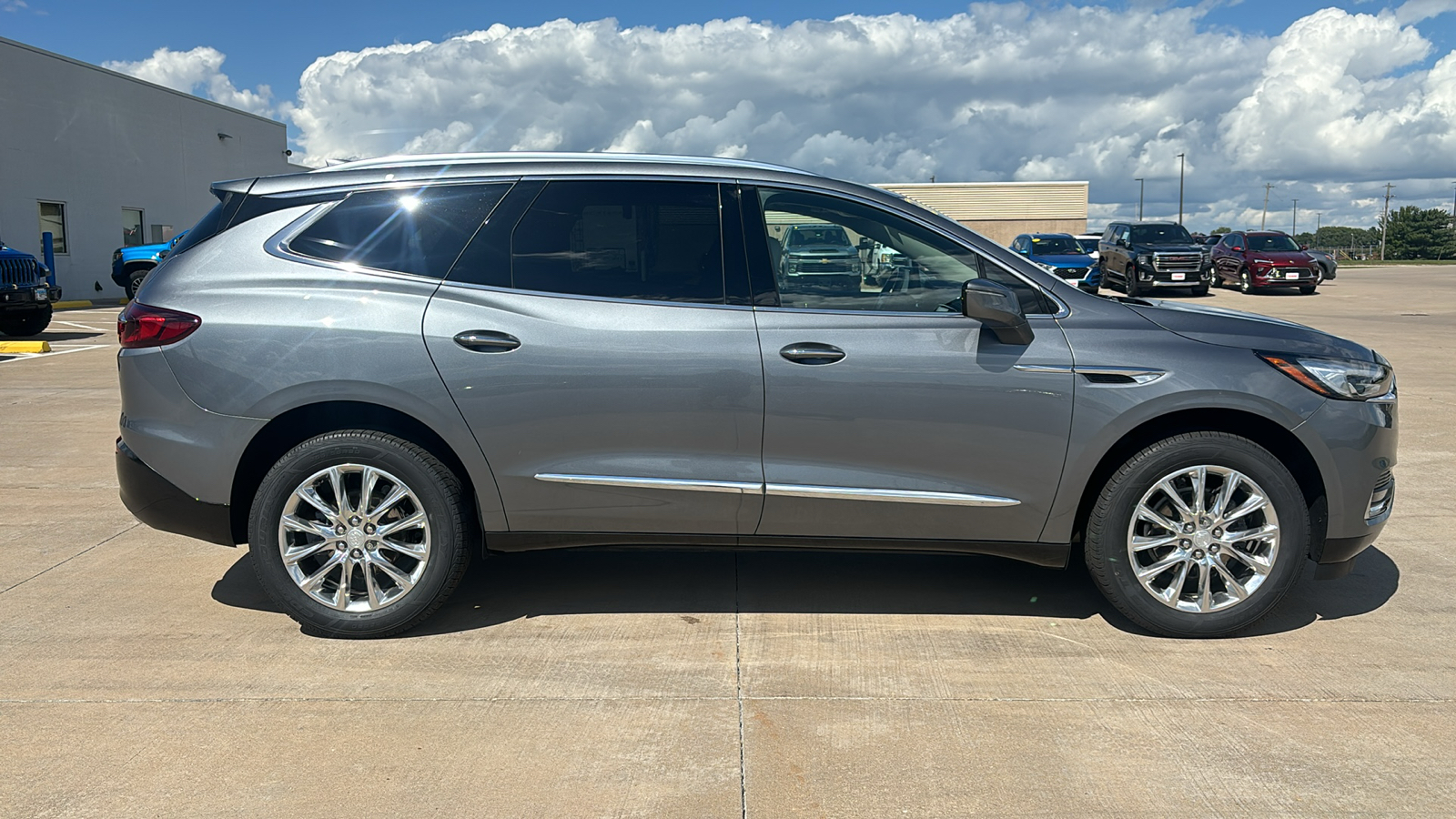 2021 Buick Enclave Essence 9