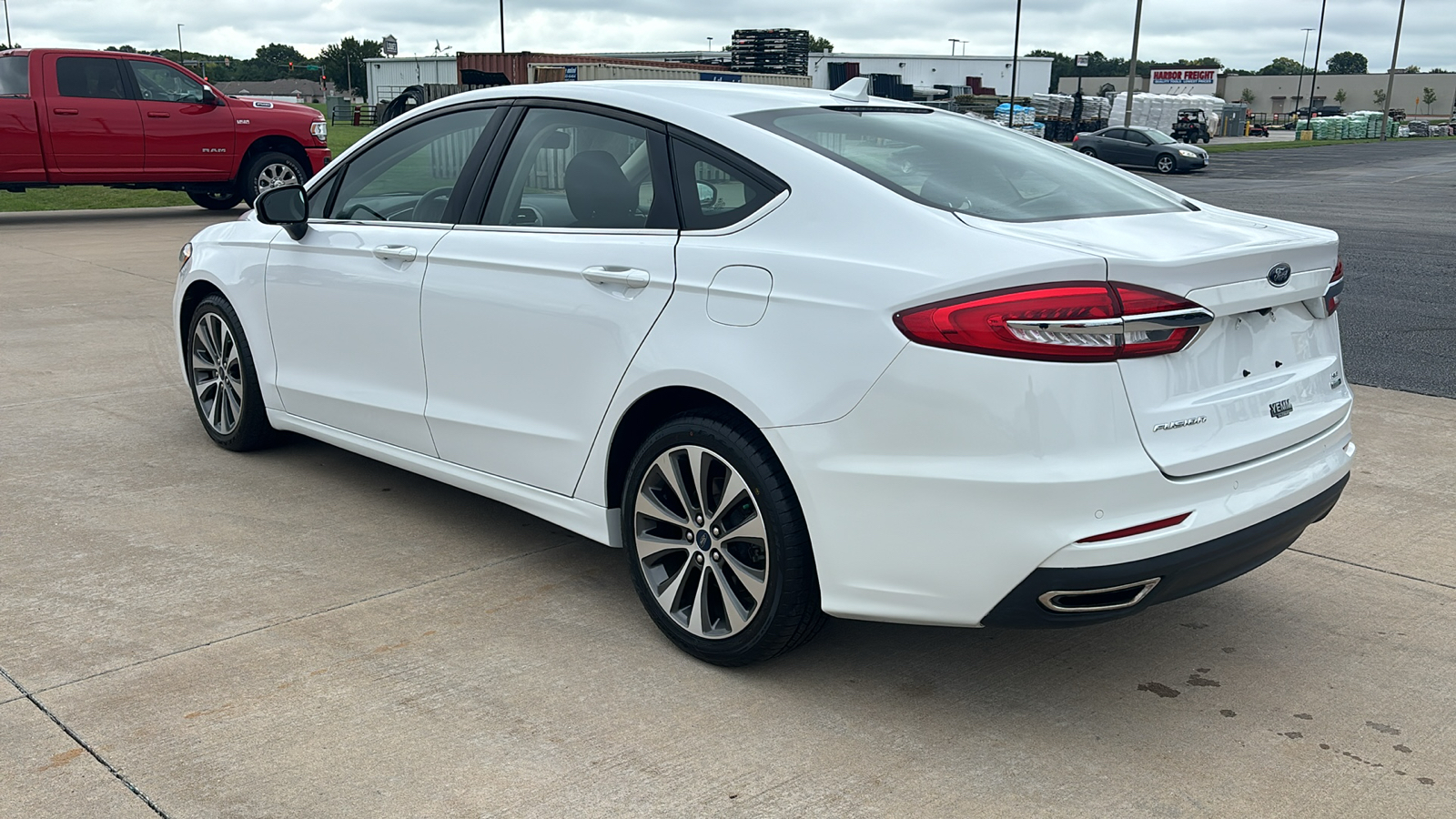 2020 Ford Fusion SE 6